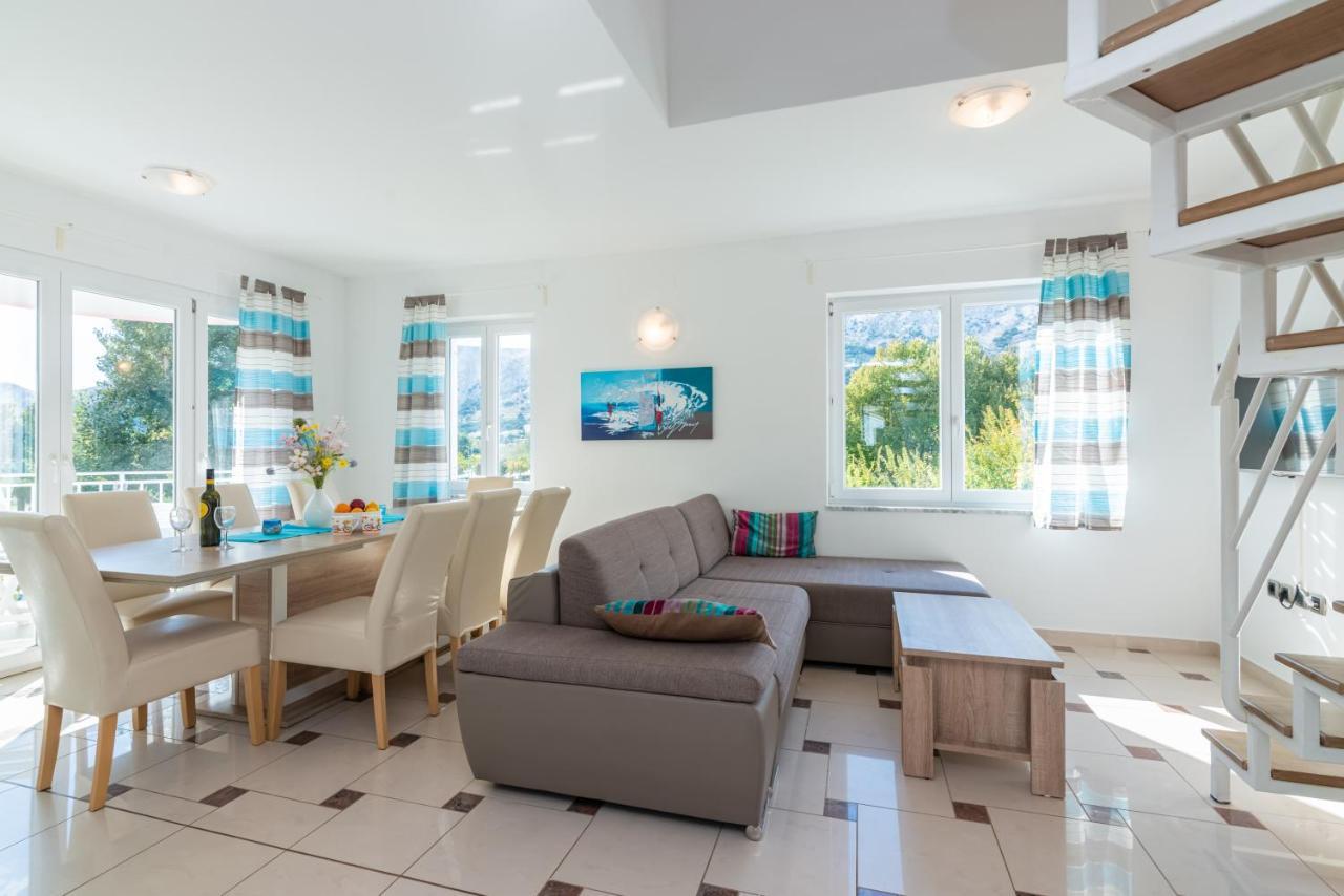 Beautiful Apartment Lovorka 6 , Baska, Krk Exterior foto